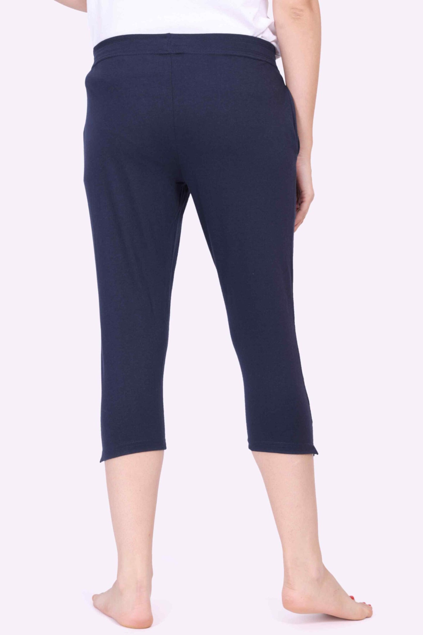 Women Navy Color Fancy Stretch Lounge - 3/4 Yoga Pant With Side Pocket & Drawstring